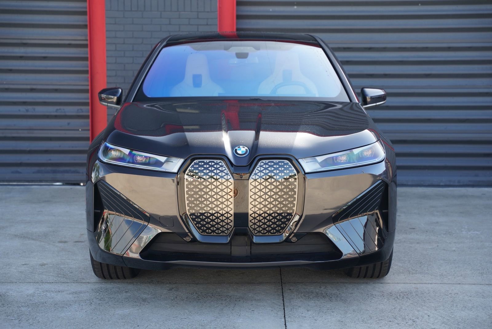 Used 2023 BMW iX xDrive50 w/ Sport Package video 2