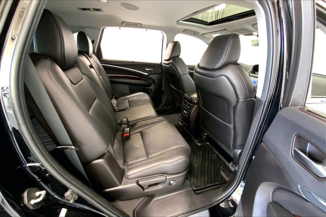 Used 2016 Acura MDX w/ Advance & Entertainment Pkg FWD image 20
