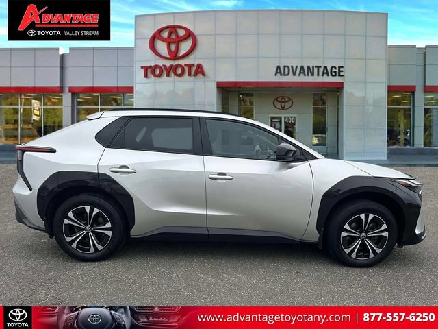 Certified 2024 Toyota bZ4X AWD w/ Weather Package image 5
