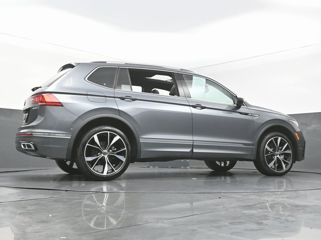 Used 2024 Volkswagen Tiguan SEL R-Line image 48