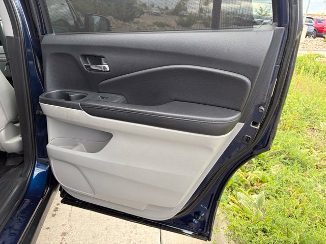 Used 2016 Honda Pilot Touring image 22