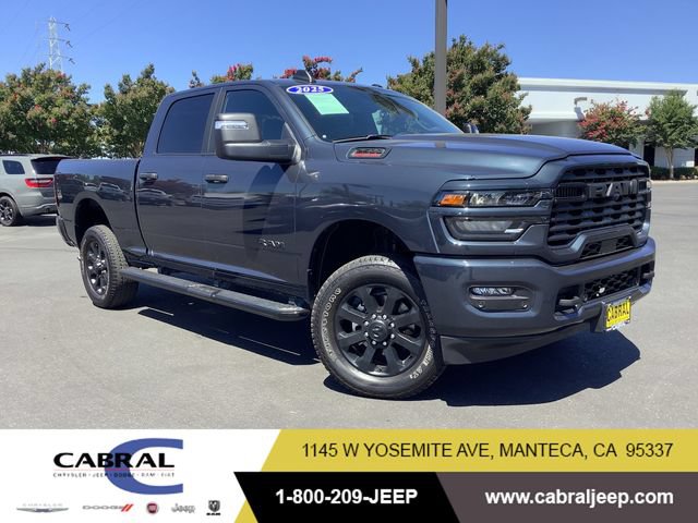 Used 2025 RAM 2500 Big Horn AWD/4WD image 1