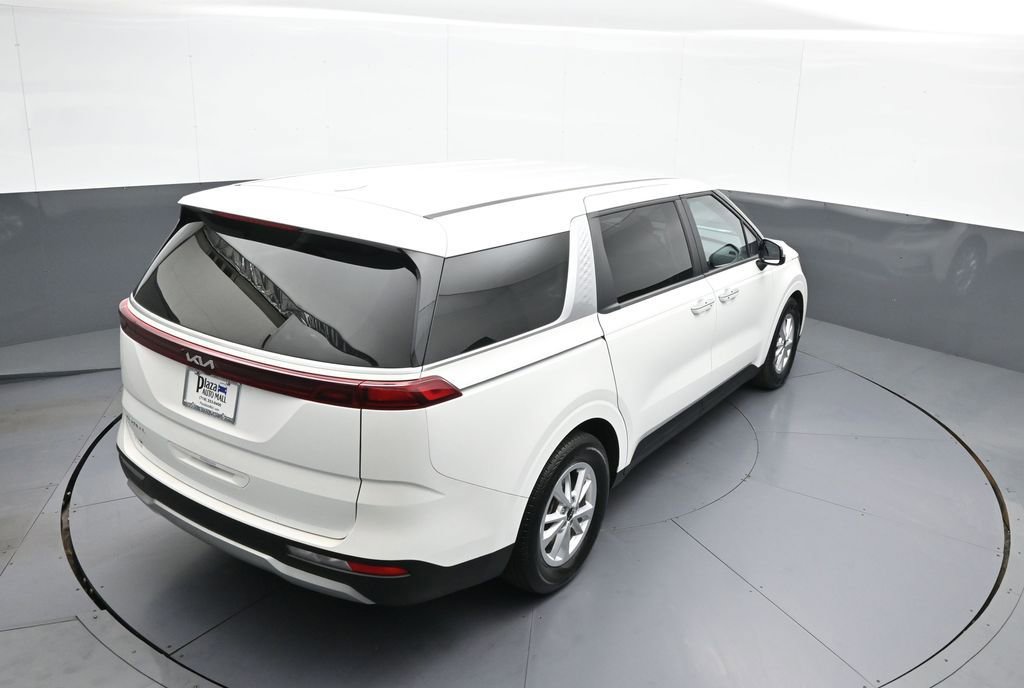 Used 2024 Kia Carnival LX FWD image 37