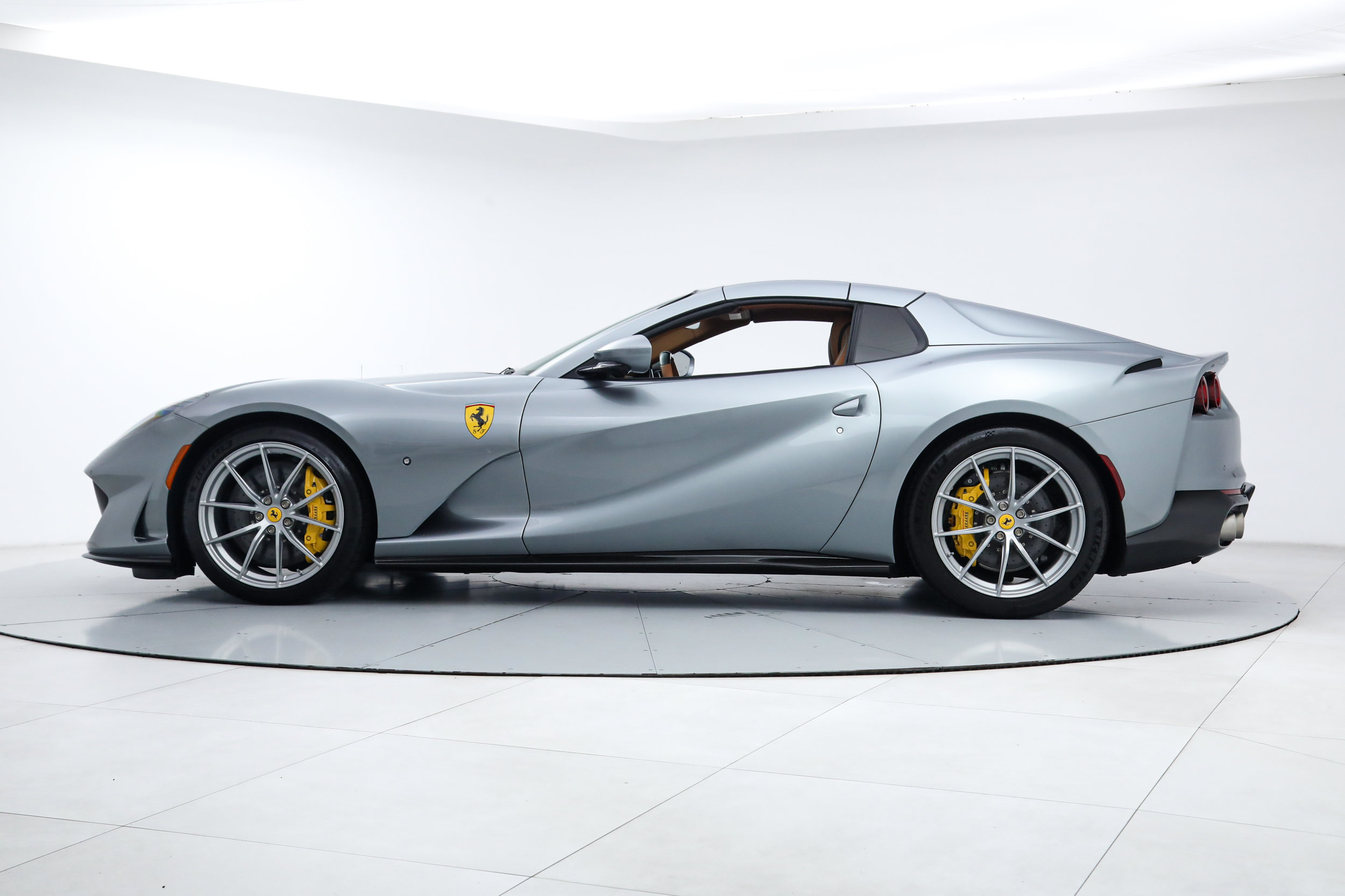 Certified 2023 Ferrari 812 GTS RWD image 7