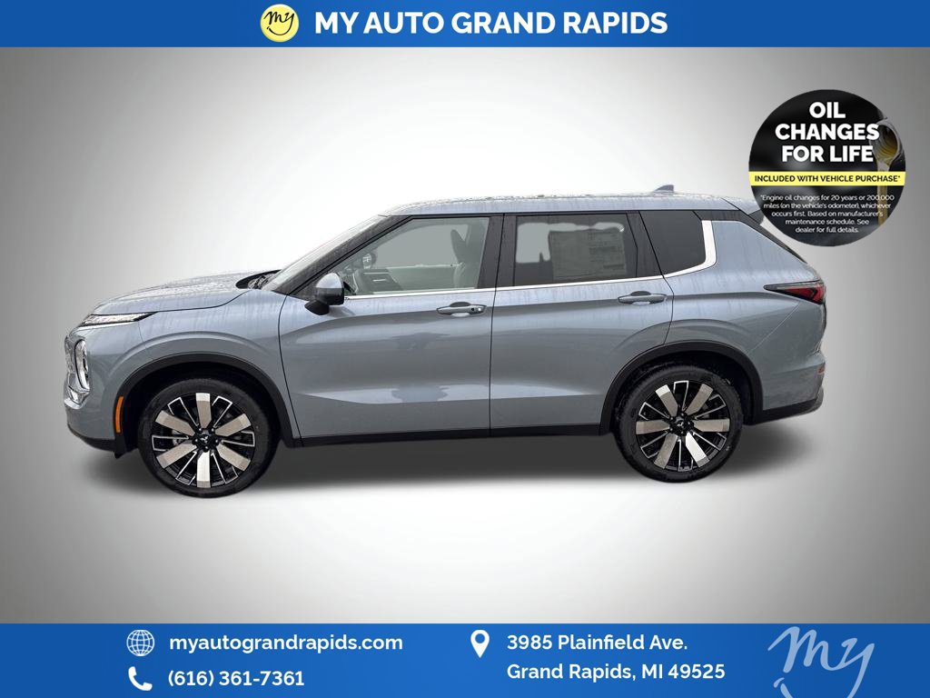 Used 2026 Mitsubishi Outlander SE AWD/4WD image 4