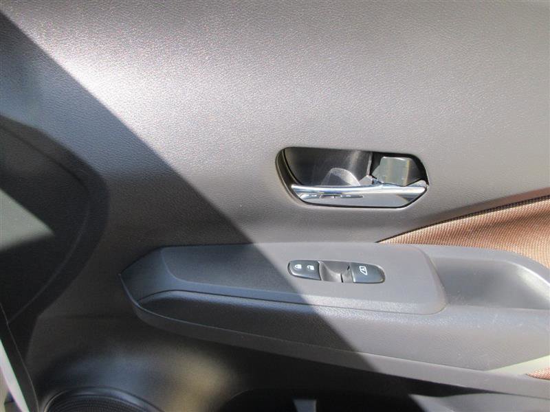 Used 2023 Nissan Kicks SR w/ Interior Electronics Package image 27