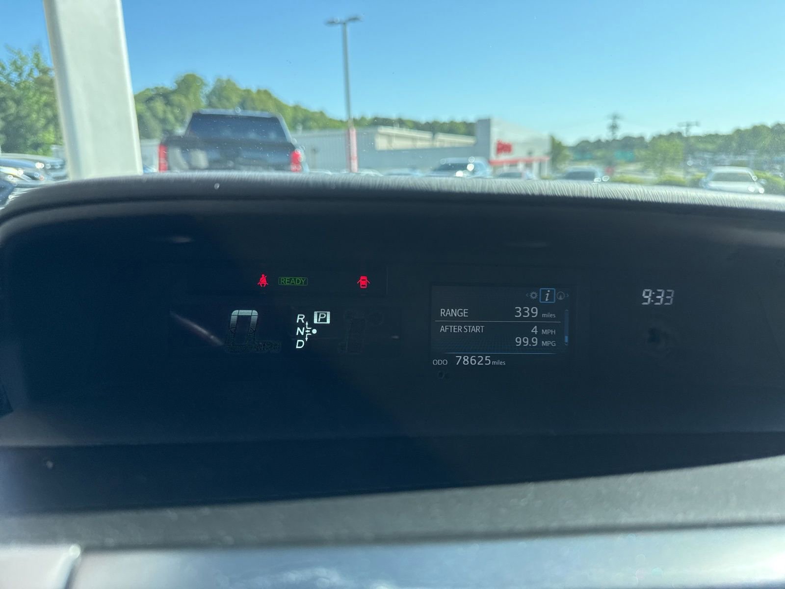 Used 2016 Toyota Prius V Four FWD image 14