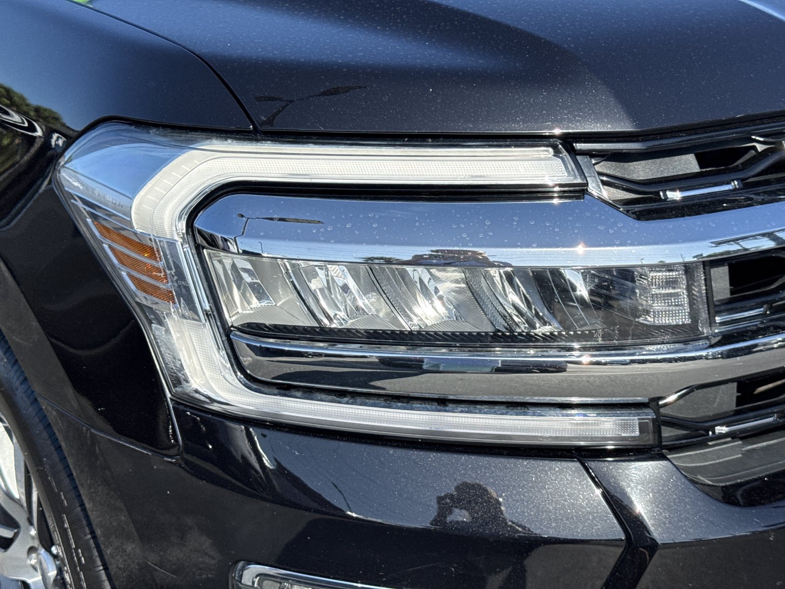 Certified 2024 Ford Expedition Limited RWD image 9