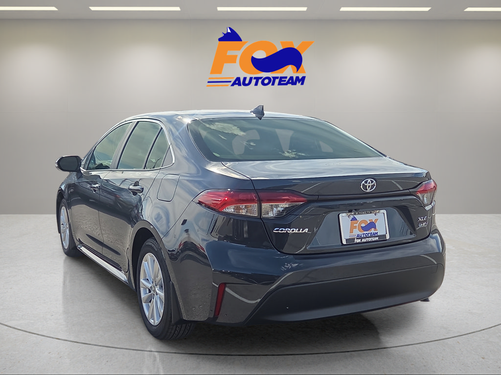 Used 2026 Toyota Corolla XLE FWD image 3