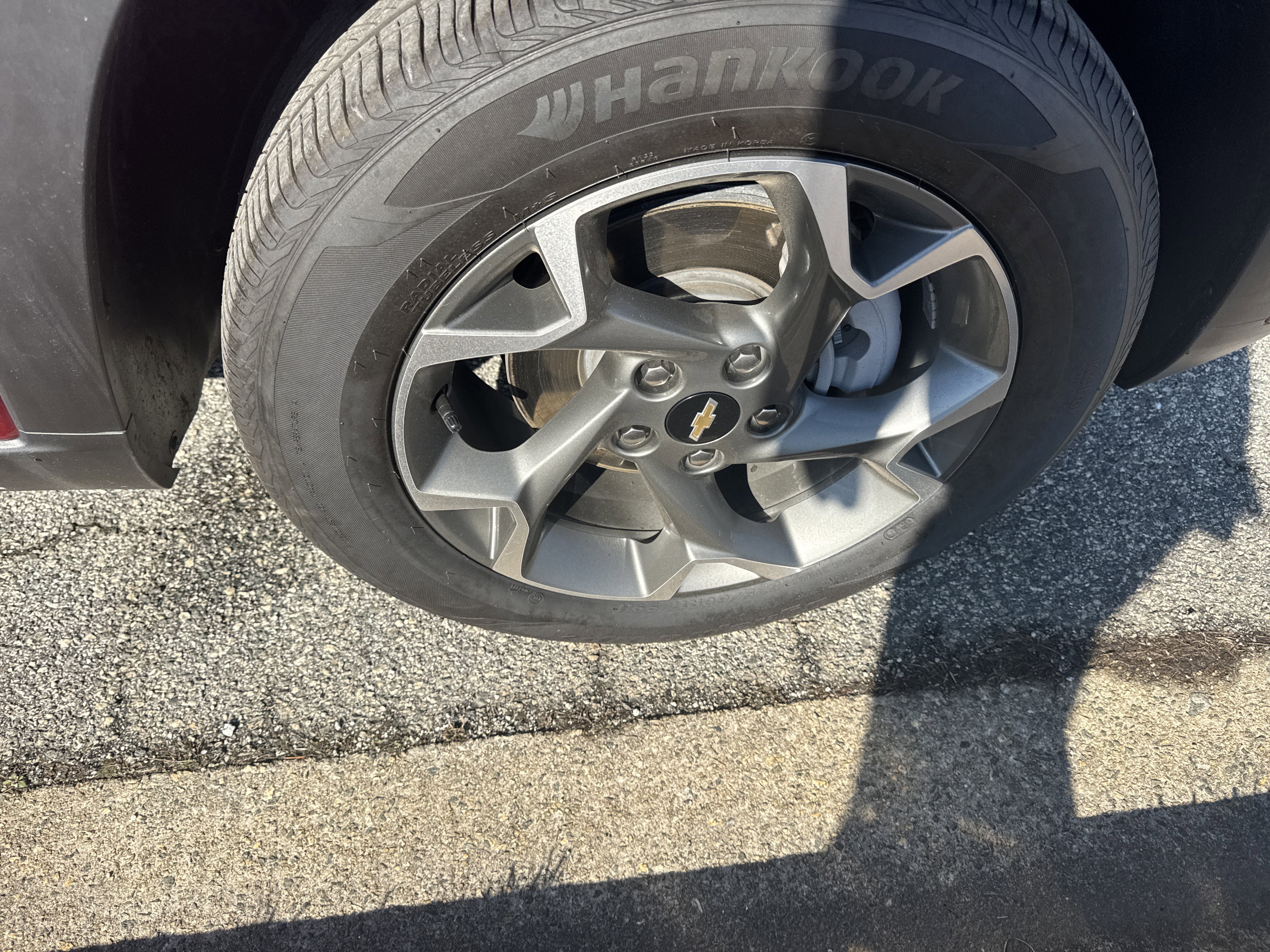 Used 2025 Chevrolet Trax LT w/ LT Convenience Package image 12