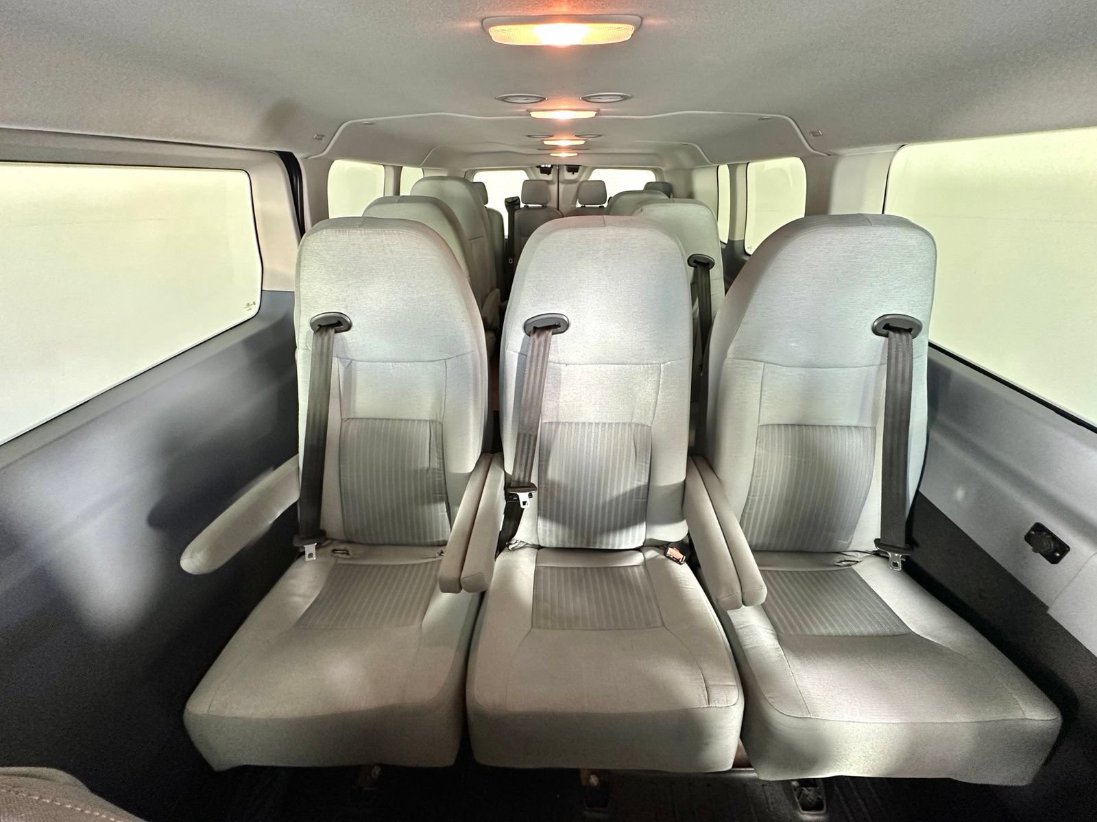 Used 2019 Ford Transit 350 XLT RWD image 3