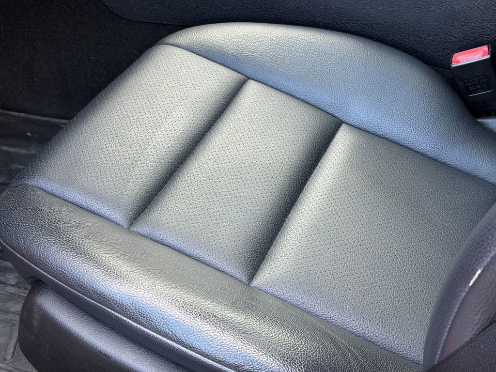 Used 2012 Mercedes-Benz C 300 4MATIC Sedan image 20