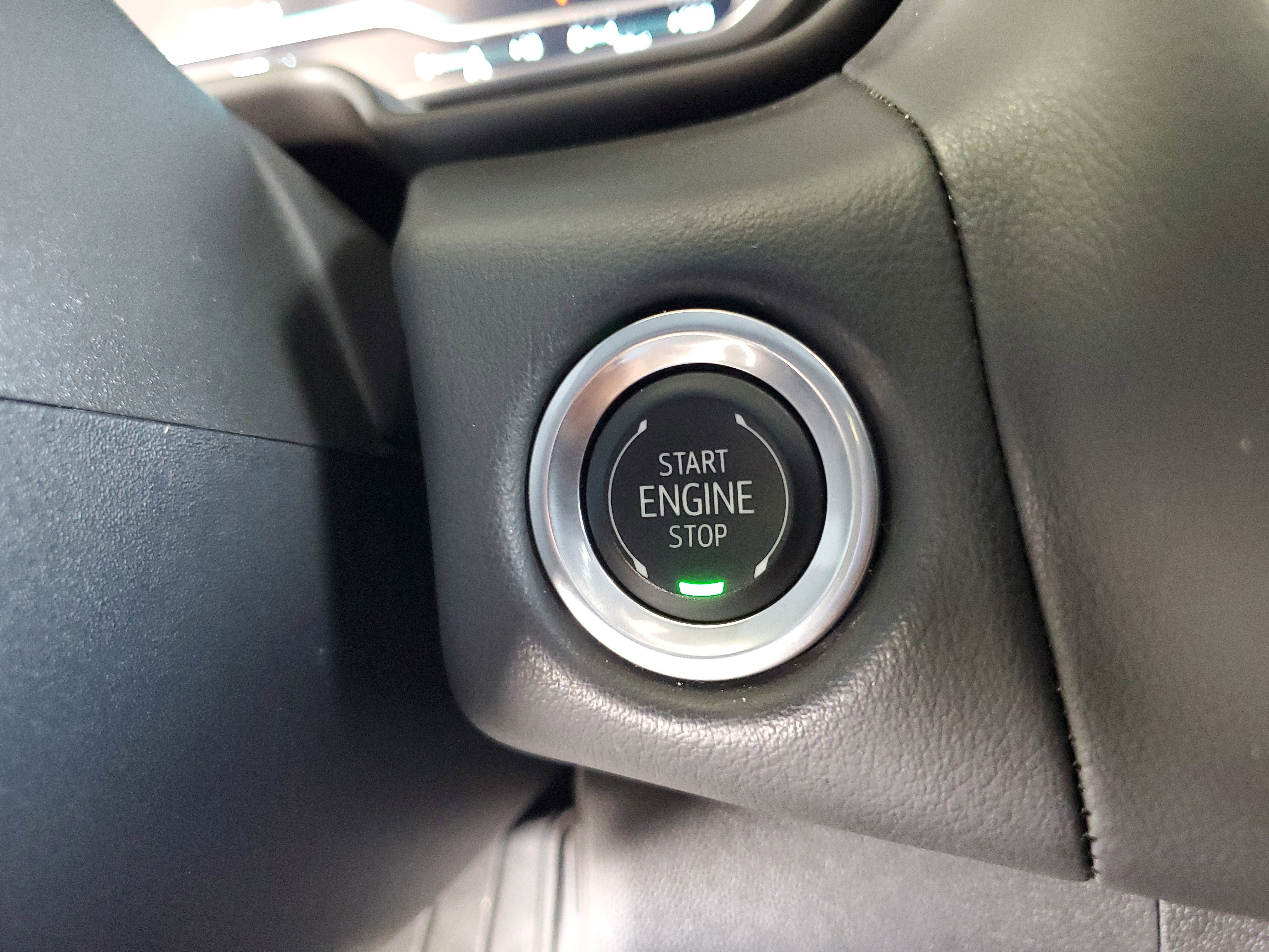 Used 2024 Chevrolet Suburban LT AWD/4WD image 30