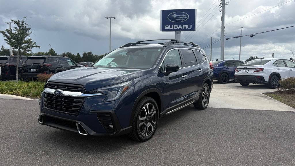 Certified 2024 Subaru Ascent Touring AWD/4WD image 1