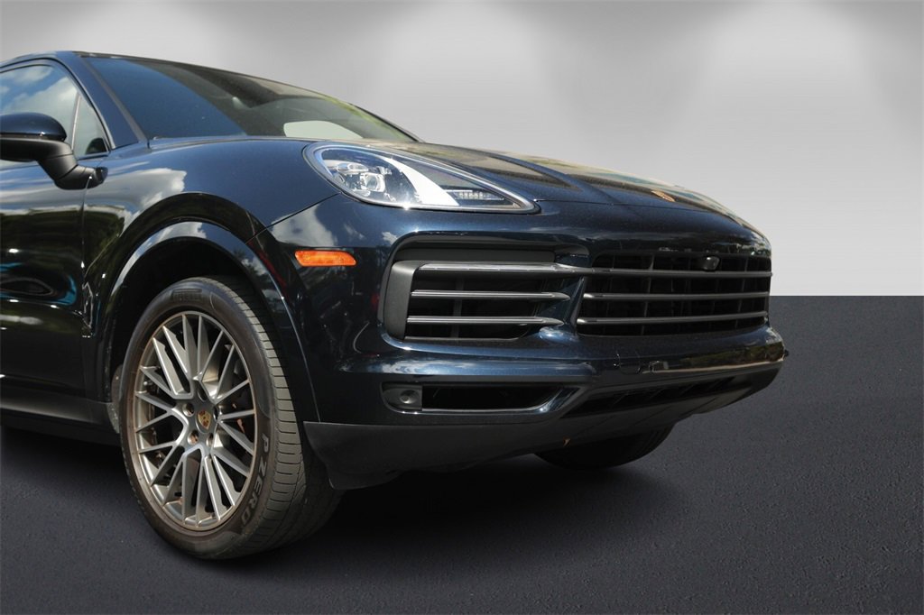 Used 2022 Porsche Cayenne Platinum Edition image 9