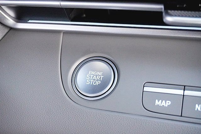 New 2026 Hyundai Elantra Sport FWD image 32