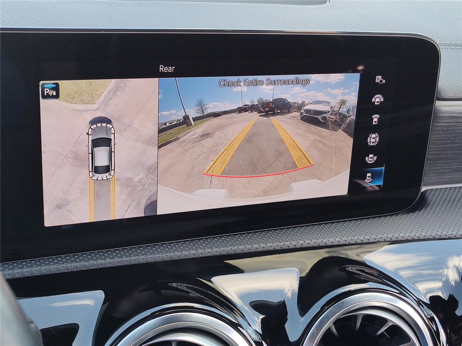 Used 2023 Mercedes-Benz CLA 35 AMG AMG CLA 35 image 28