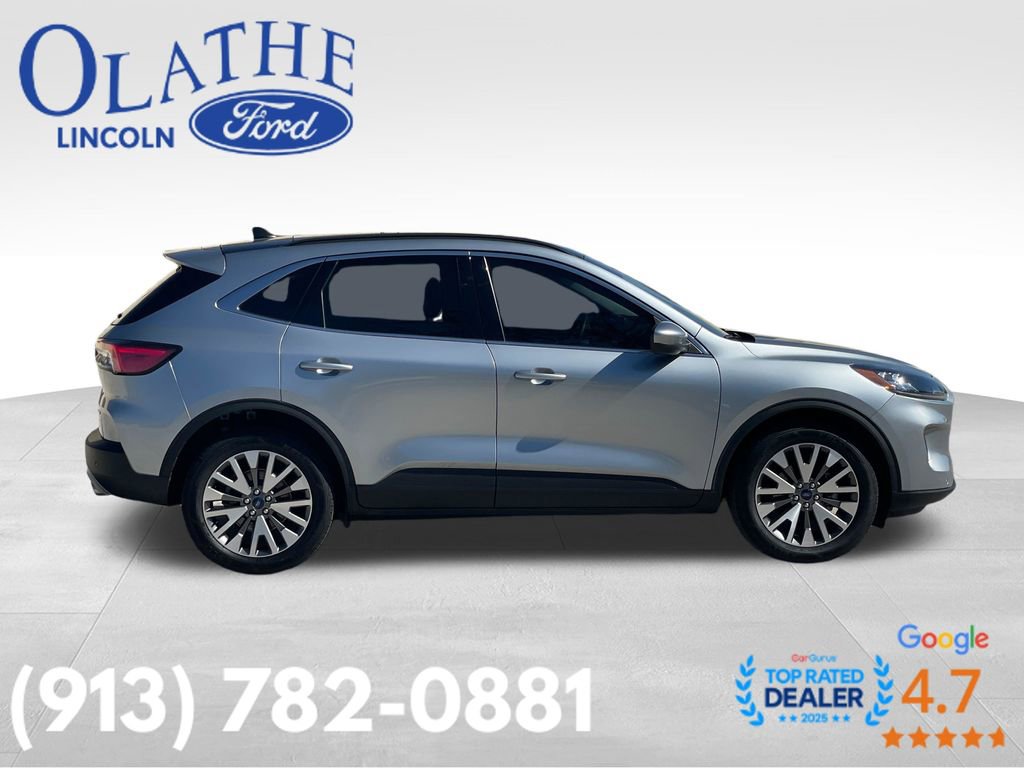 Used 2022 Ford Escape Titanium image 6