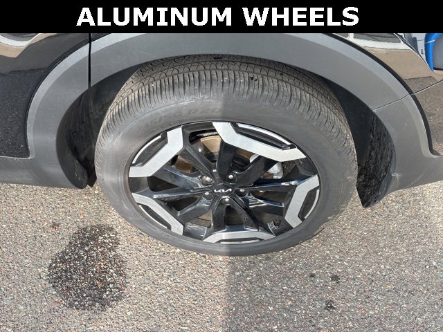 Used 2025 Kia Telluride EX image 8