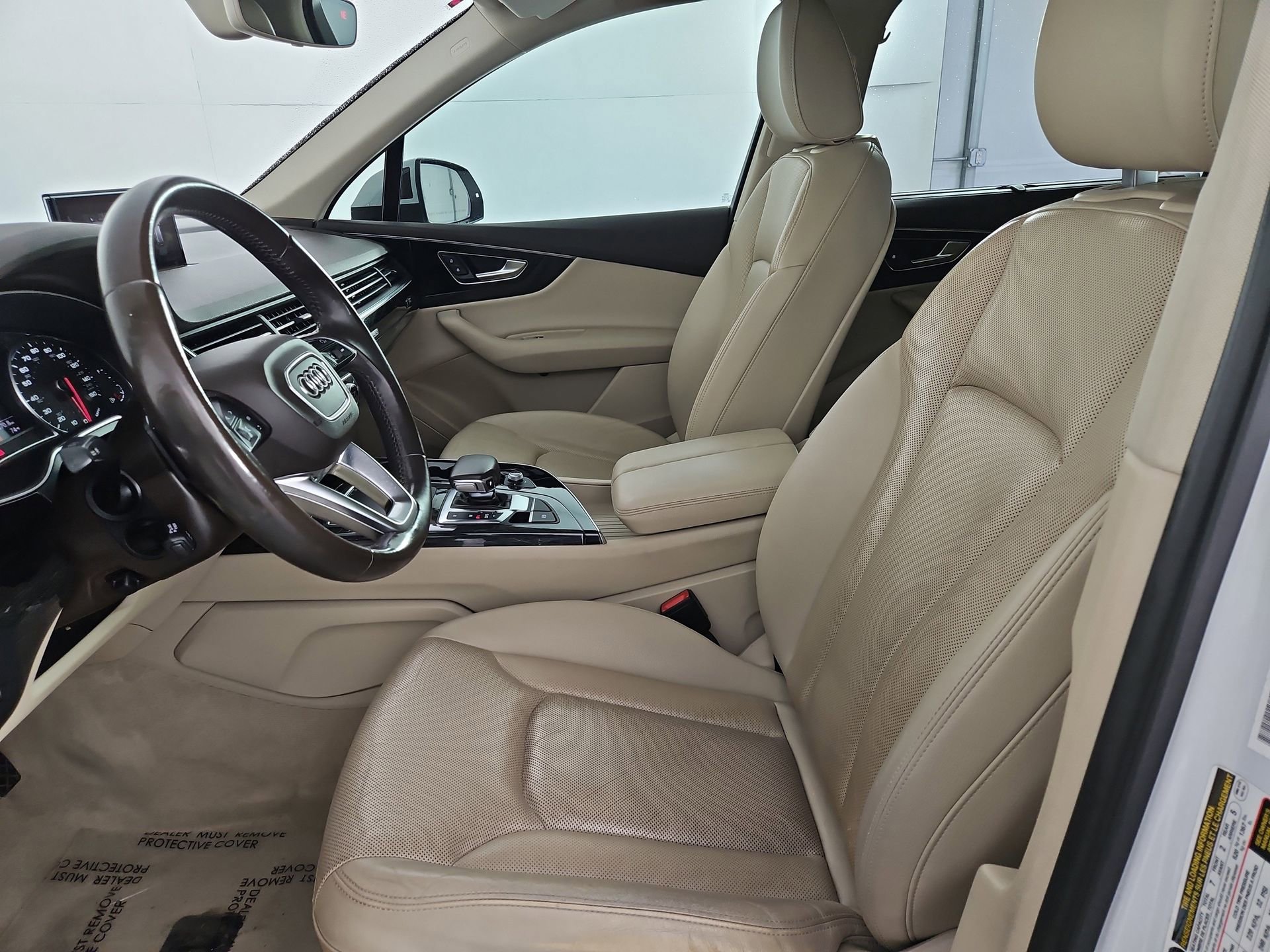 Used 2017 Audi Q7 3.0T Premium Plus w/ Premium Plus Package image 18