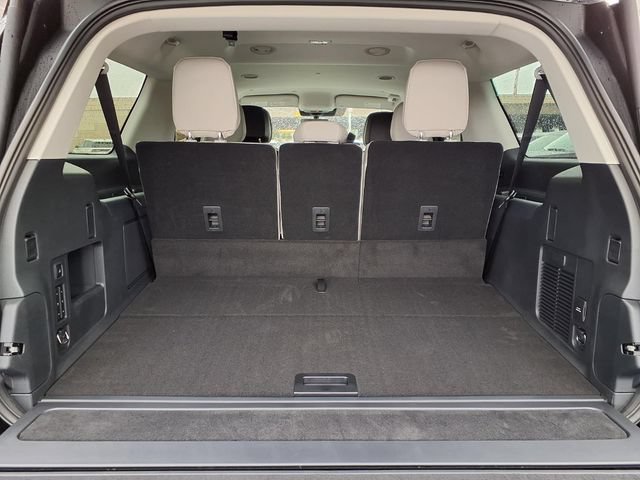 New 2026 Lincoln Navigator L Premier AWD/4WD image 15
