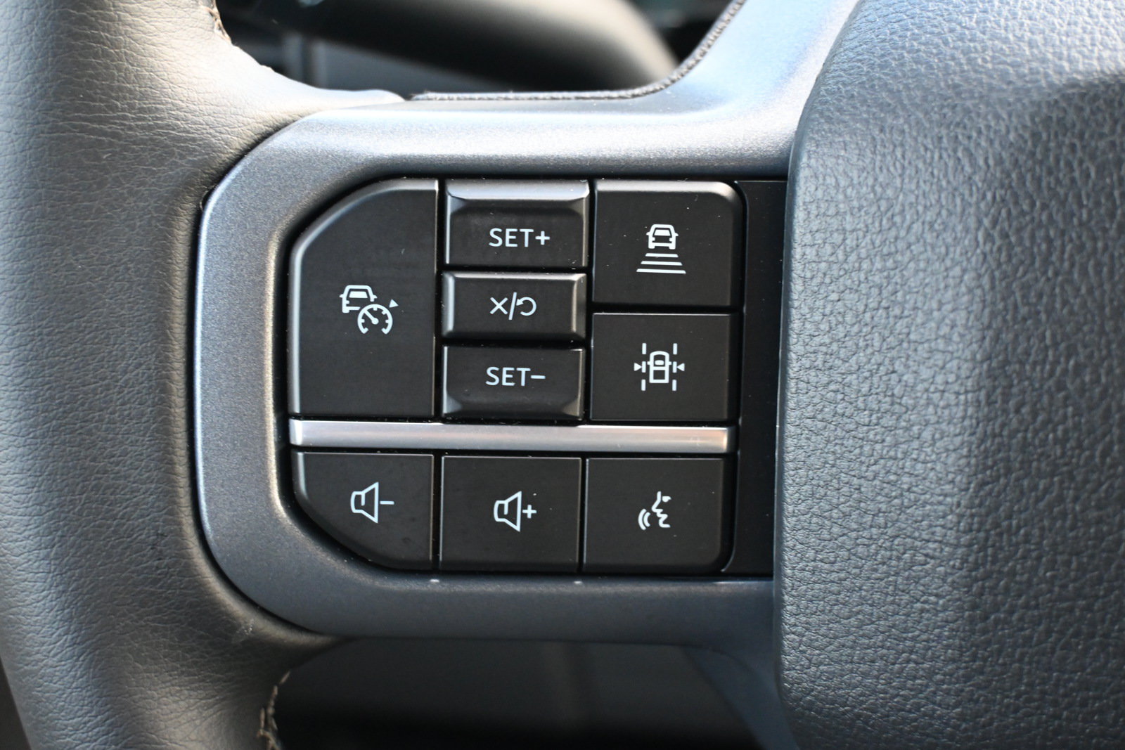 New 2026 Ford F150 XLT w/ Equipment Group 302A MID AWD/4WD image 16