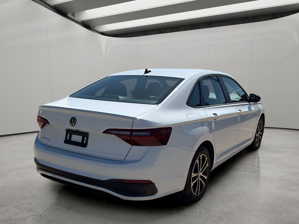 Used 2024 Volkswagen Jetta Sport image 6