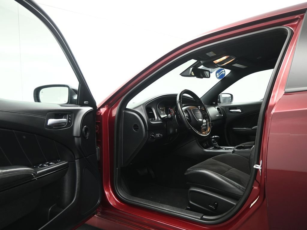 Used 2022 Dodge Charger R/T w/ Plus Group image 9