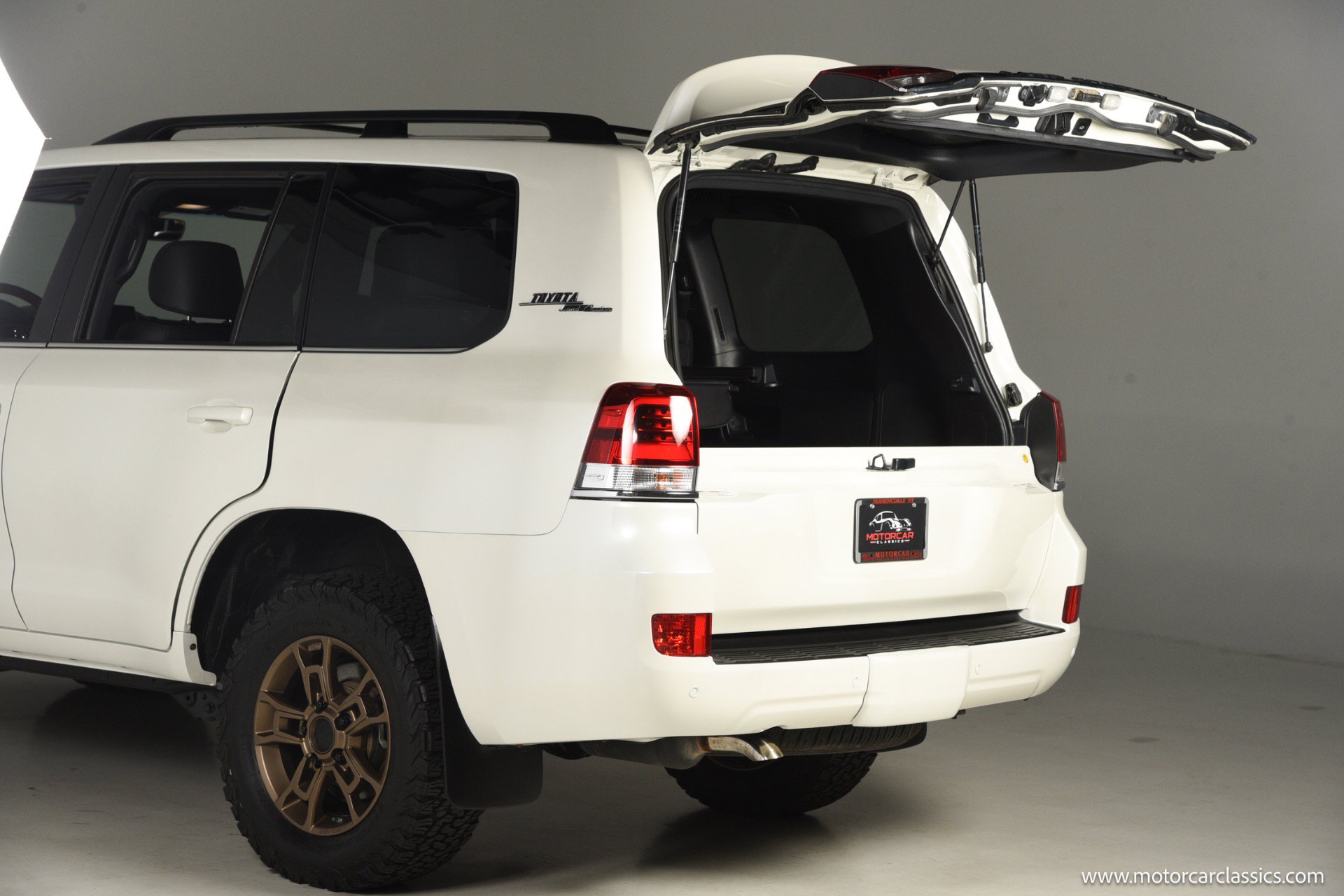 Used 2021 Toyota Land Cruiser Heritage Edition AWD/4WD image 20