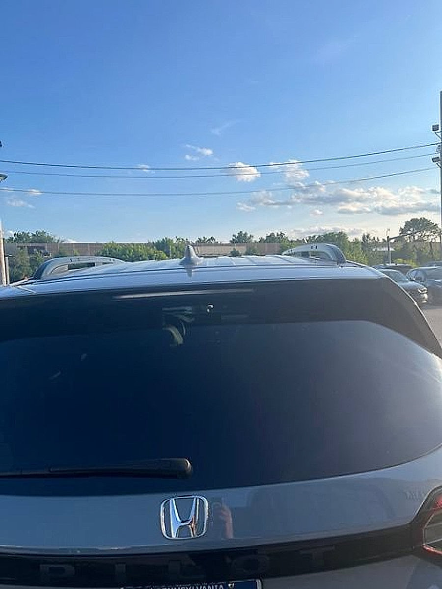 Used 2025 Honda Pilot Elite image 10