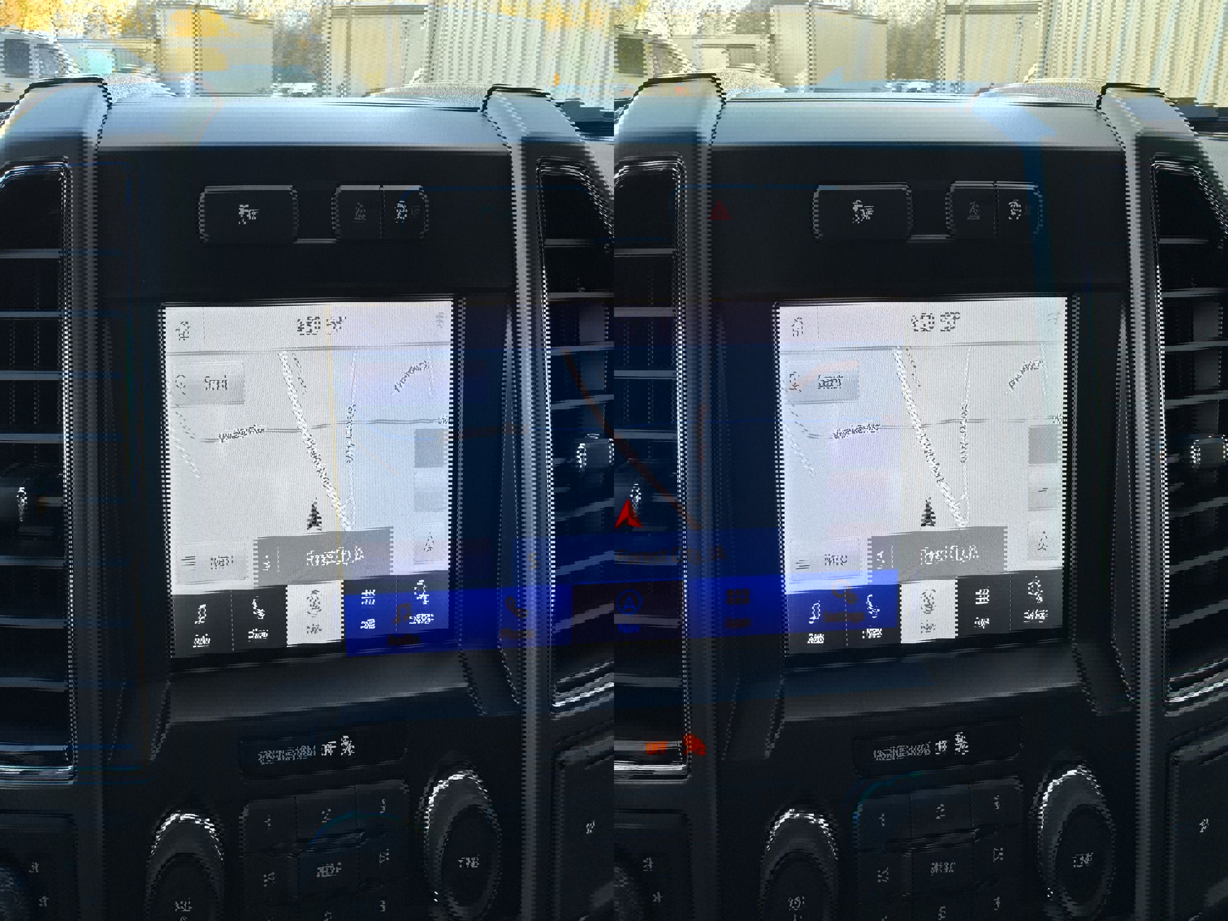 Used 2020 Ford F150 XLT w/ Equipment Group 302A Luxury image 16