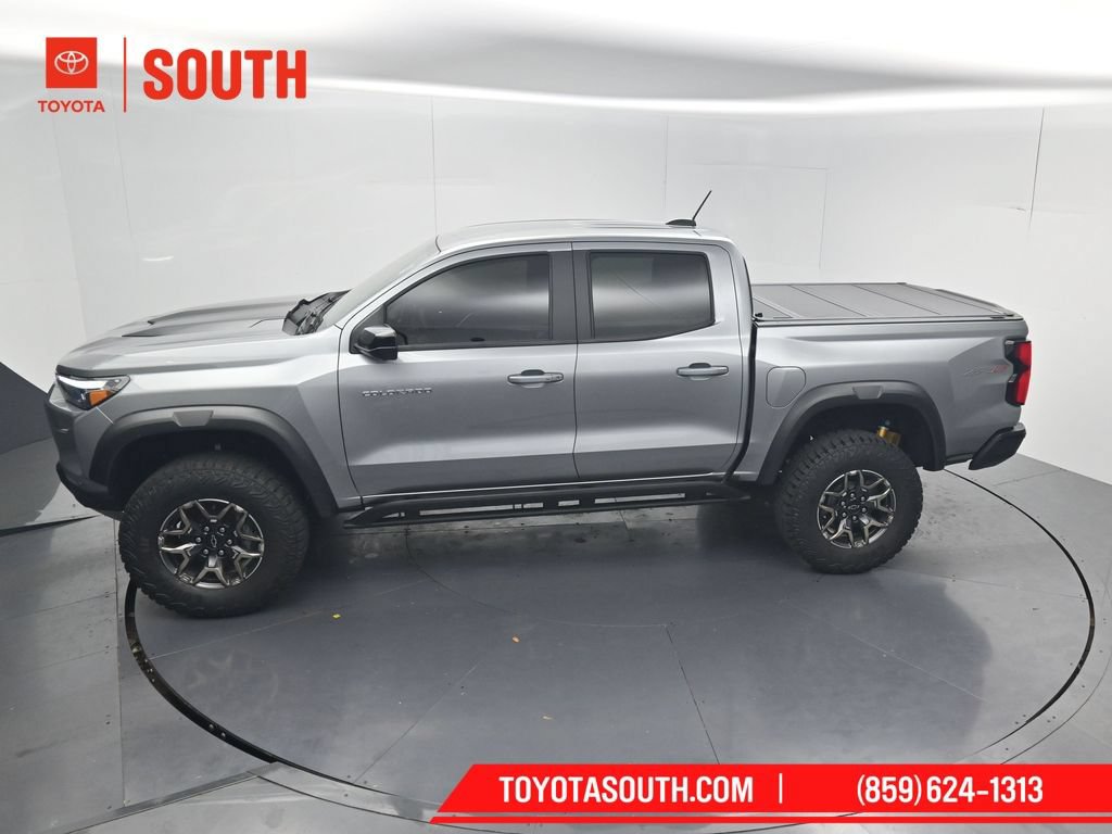 Used 2024 Chevrolet Colorado ZR2 w/ Technology Package AWD/4WD image 60