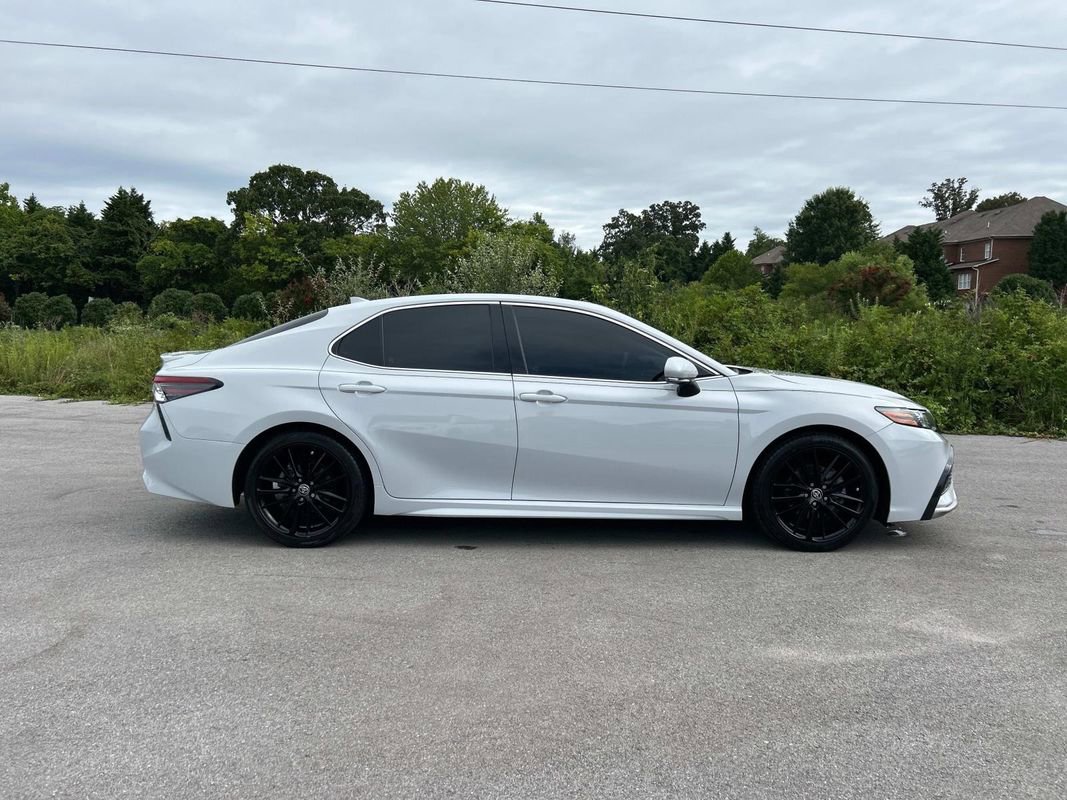 Used 2022 Toyota Camry XSE image 2