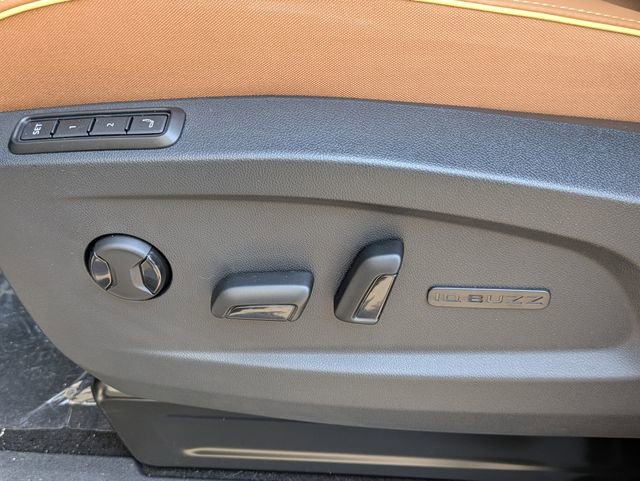 New 2025 Volkswagen ID. Buzz 1st Edition RWD image 20