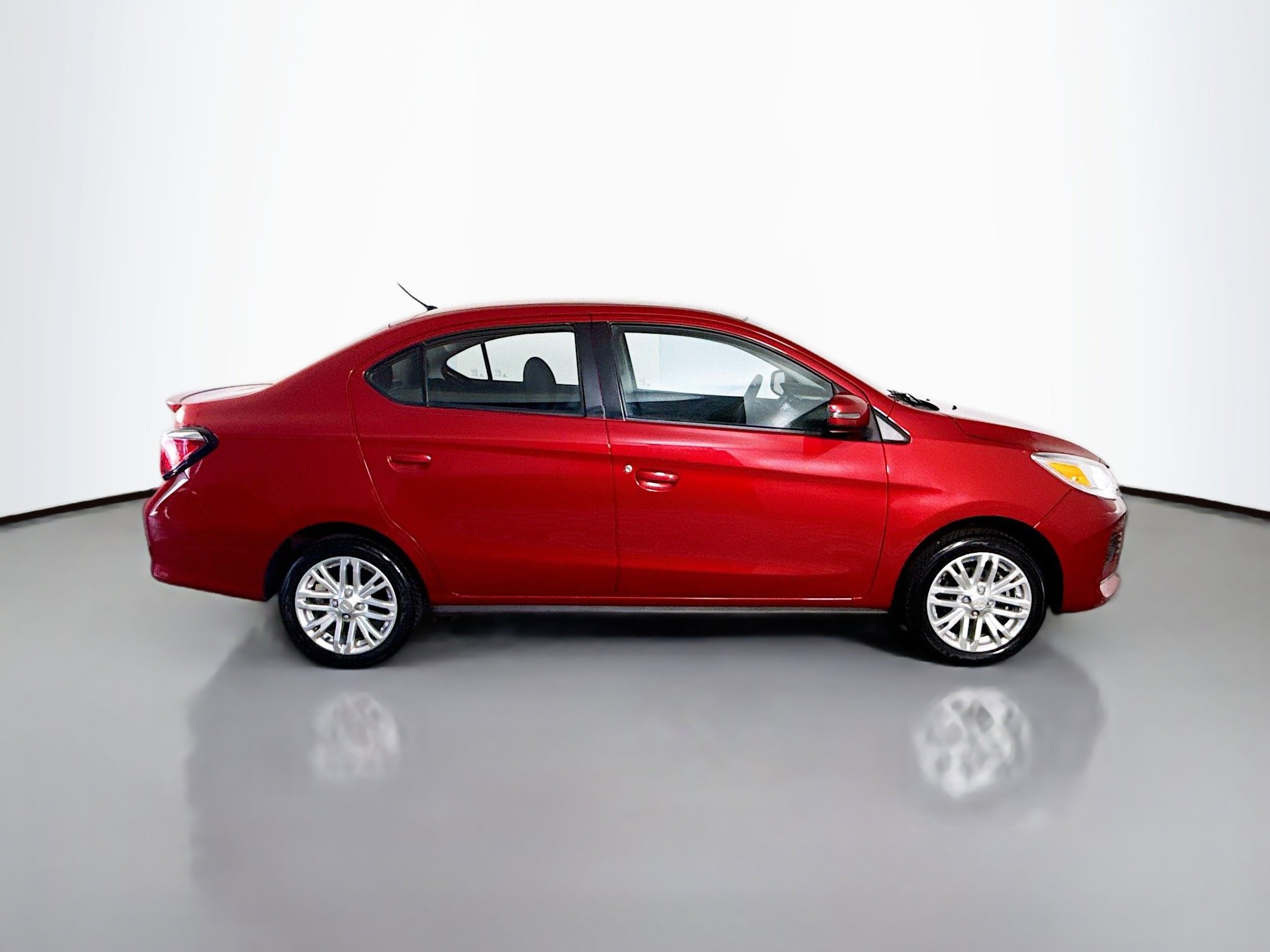 Used 2024 Mitsubishi Mirage G4 SE FWD image 11