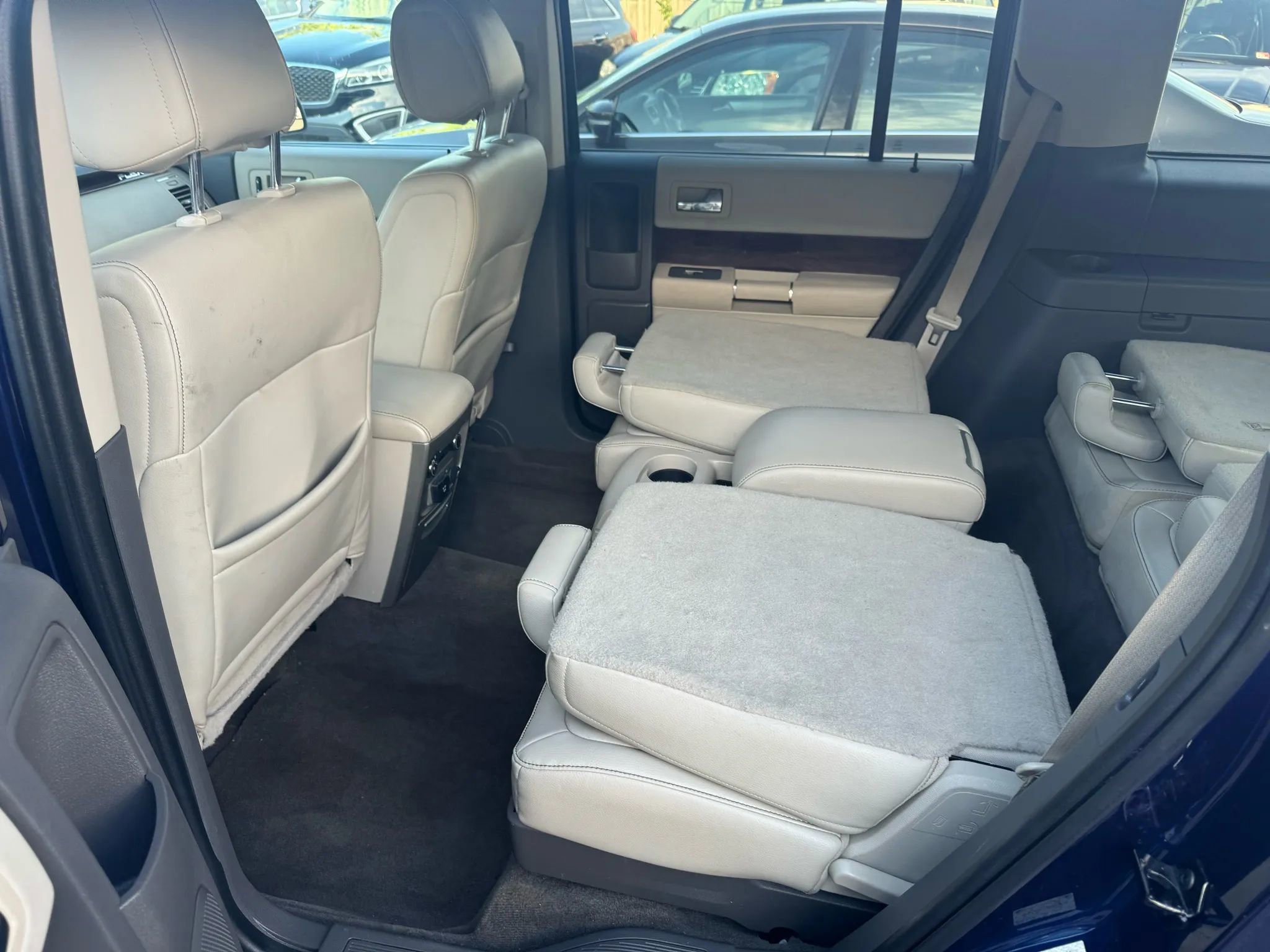 Used 2011 Ford Flex SEL w/ Rapid Spec Order Code image 21