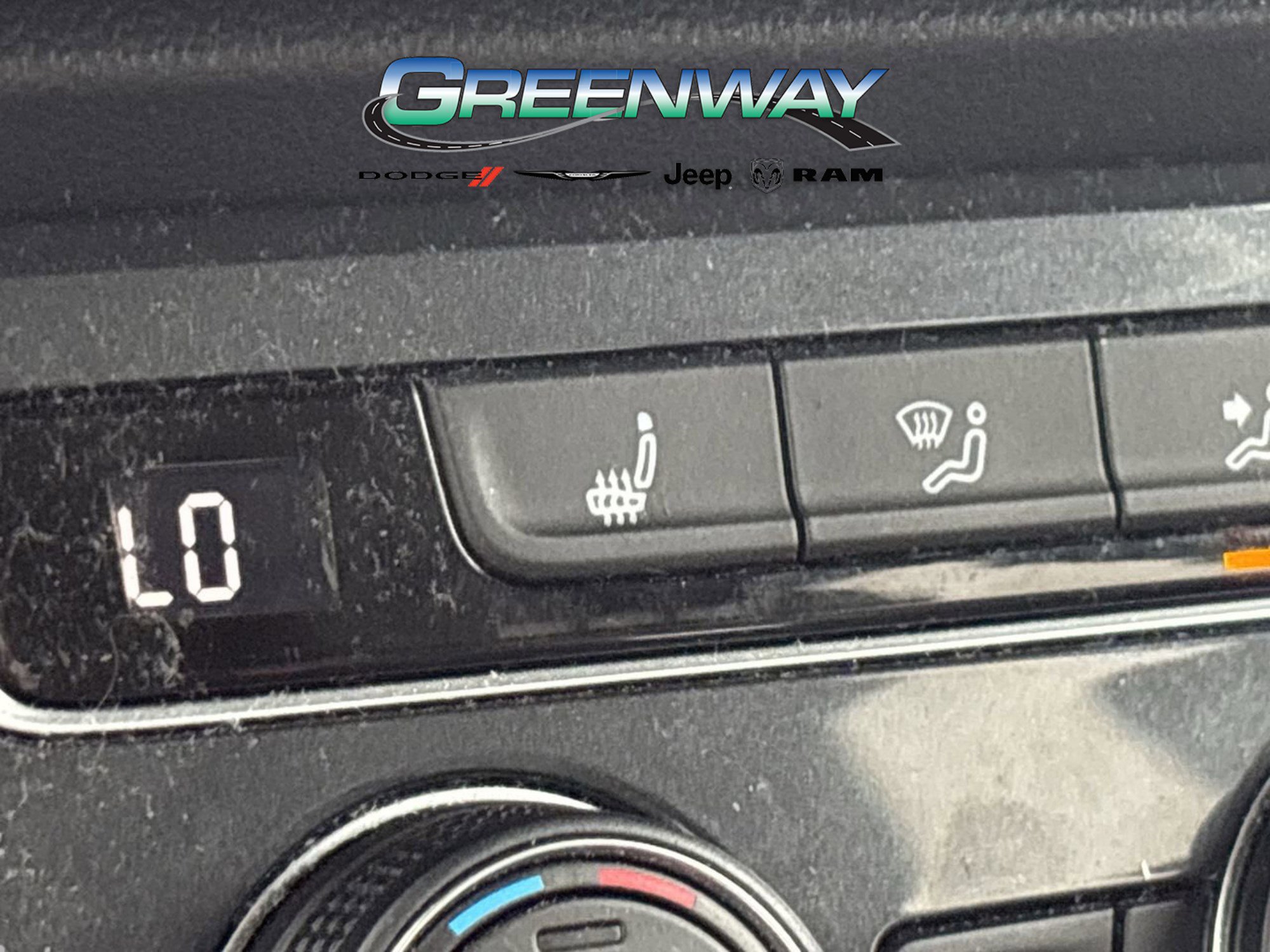 Used 2019 Volkswagen Tiguan SE image 29