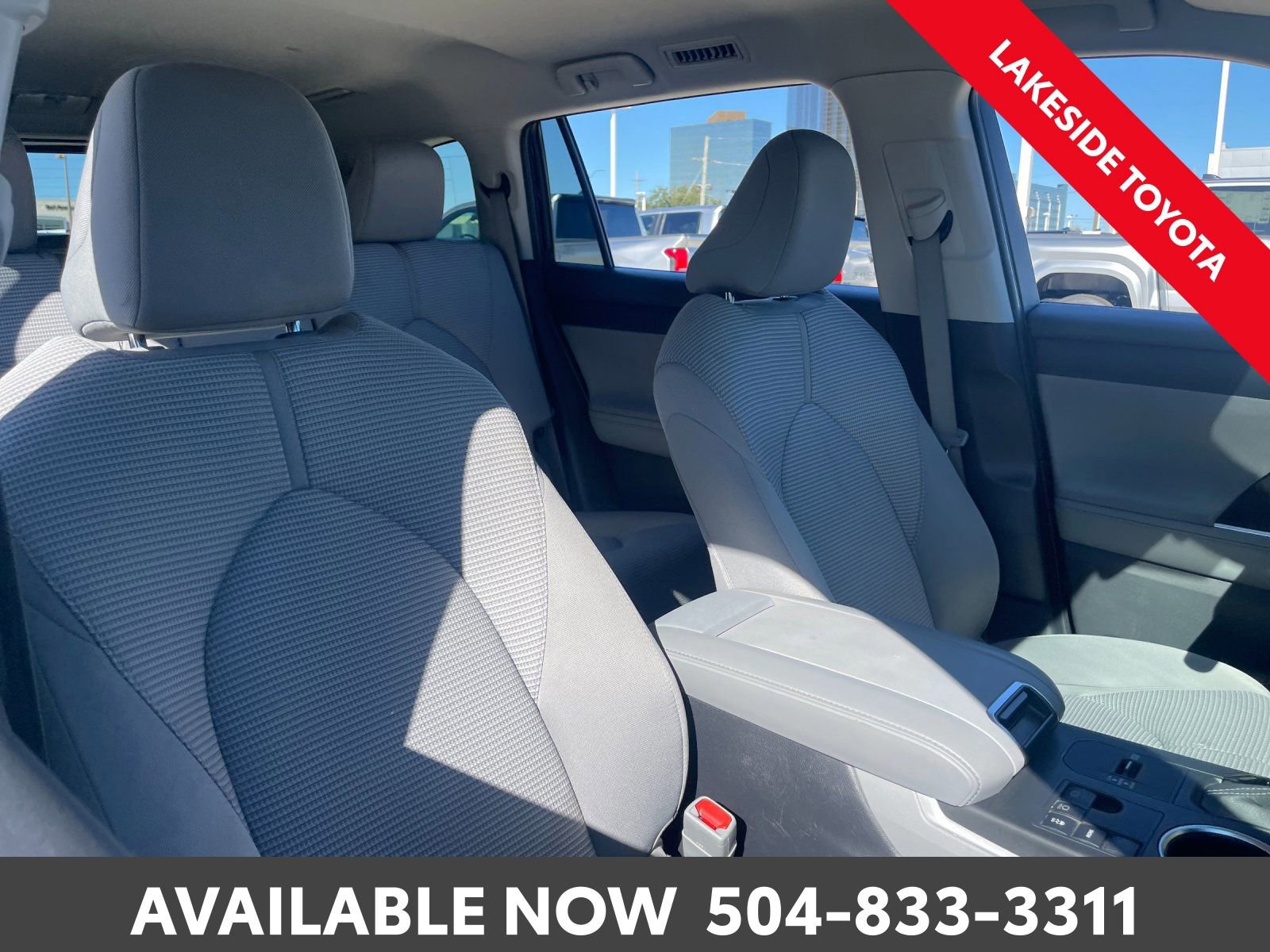 Used 2023 Toyota Highlander L image 15