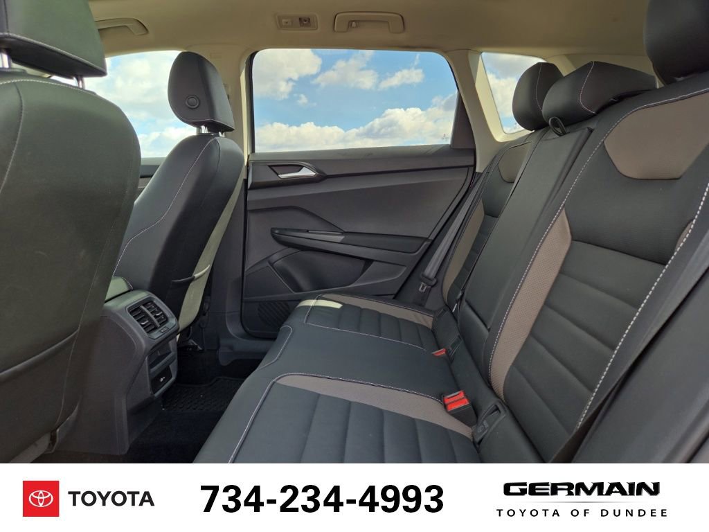 Used 2022 Volkswagen Taos SEL w/ Panoramic Sunroof Package AWD/4WD image 19
