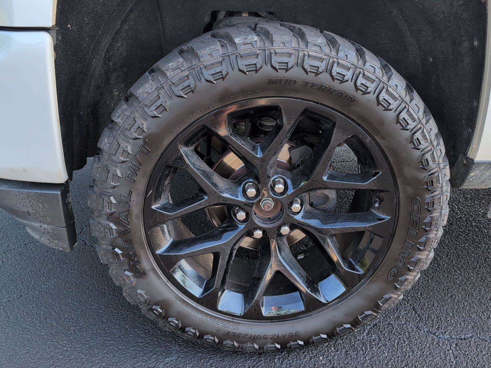 Used 2016 Chevrolet Silverado 1500 LTZ Z71 AWD/4WD image 9