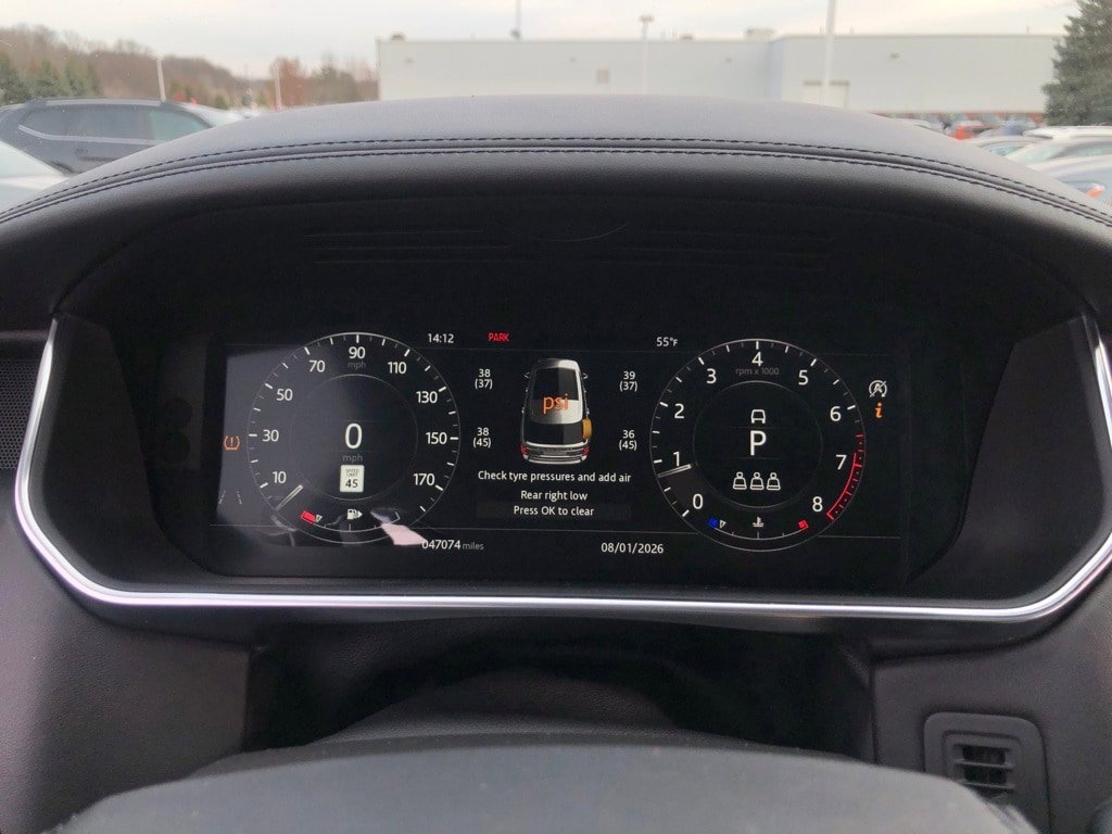 Used 2019 Land Rover Range Rover Long Wheelbase Autobiography image 20