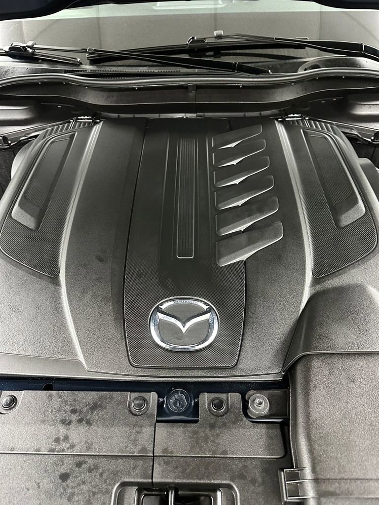 Used 2024 MAZDA CX-90 3.3 Turbo w/ Preferred Package image 7