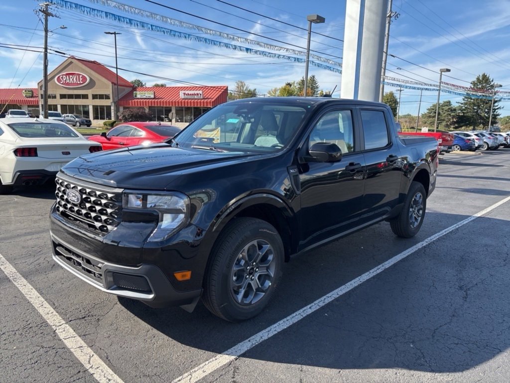 New 2025 Ford Maverick XLT w/ XLT Luxury Package image 6