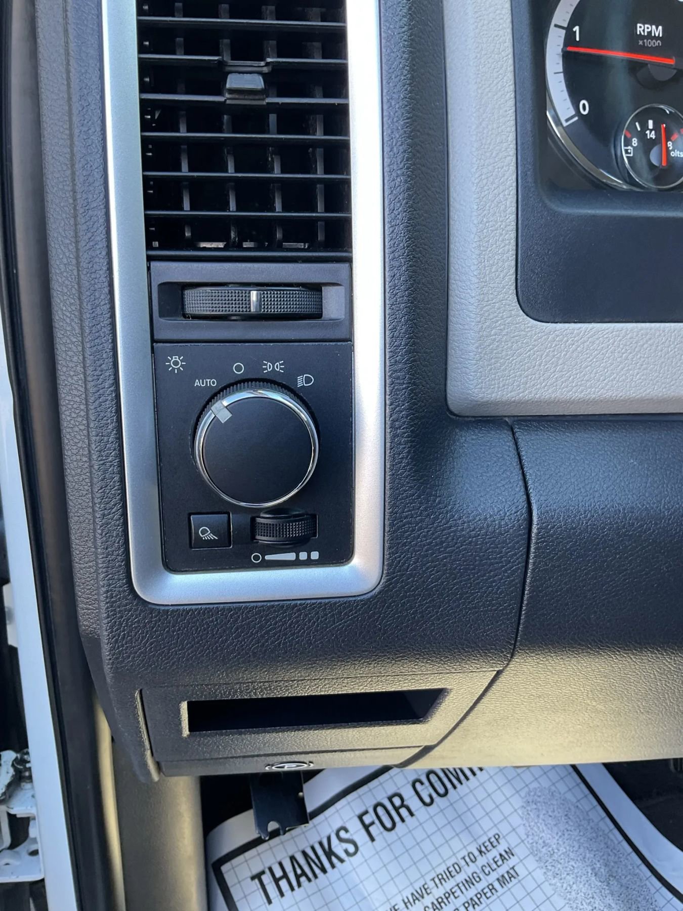 Used 2010 Dodge Ram 2500 Truck SLT image 21