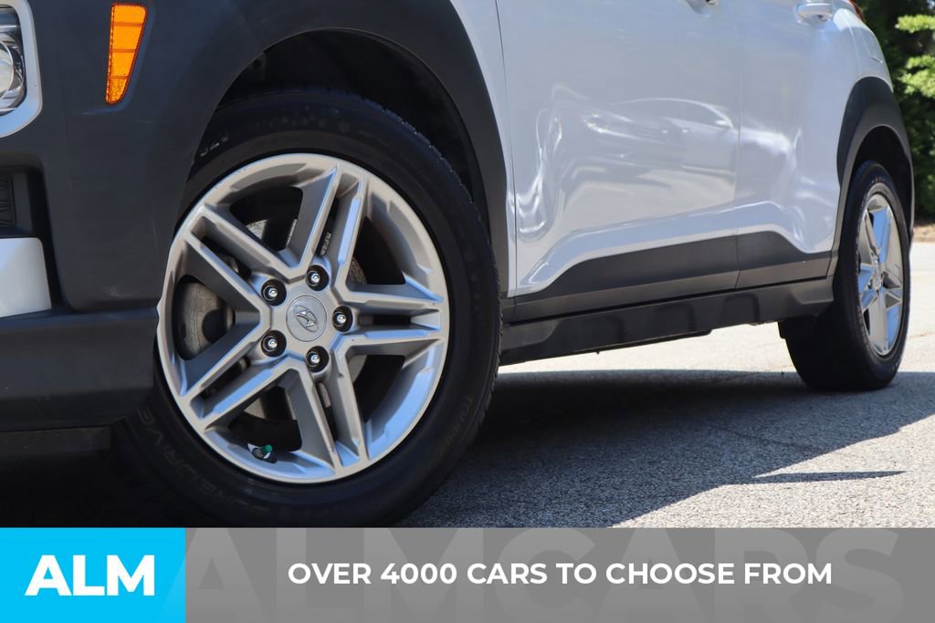 Used 2021 Hyundai Kona SE image 2