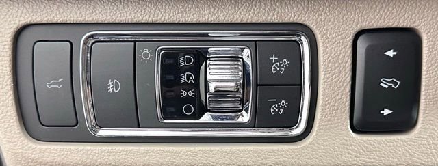 Used 2022 Lincoln Navigator Reserve image 15