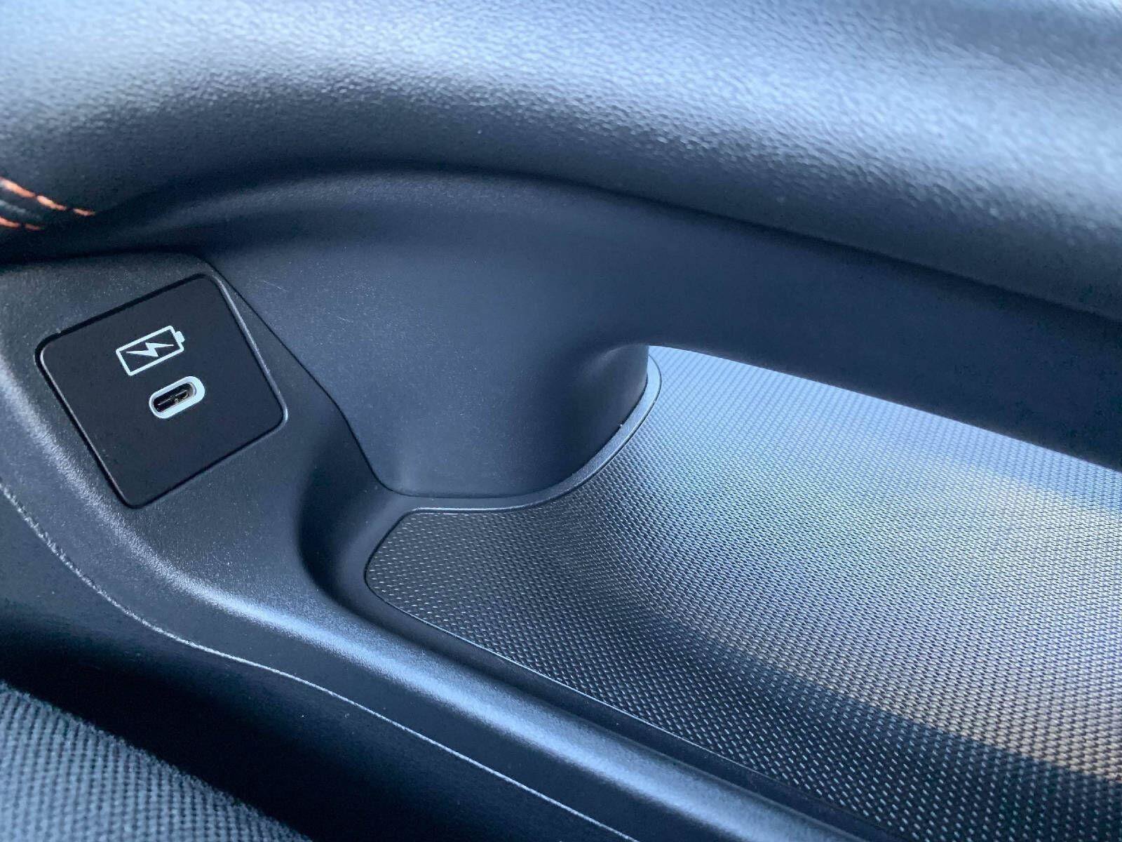 Certified 2025 Honda HR-V Sport image 27