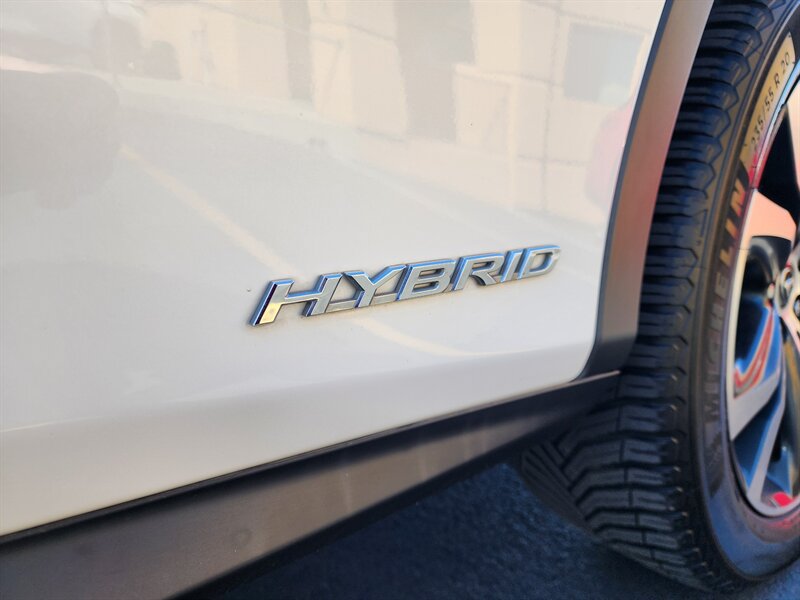 Used 2019 Lexus RX 450h AWD w/ Navigation Package image 9