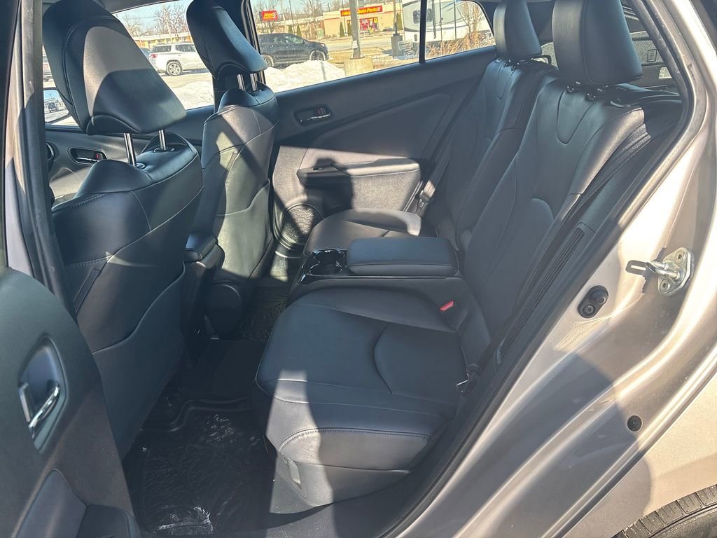 Used 2017 Toyota Prius Prime Premium image 16