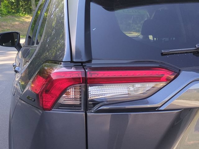 Used 2023 Toyota RAV4 LE FWD image 21